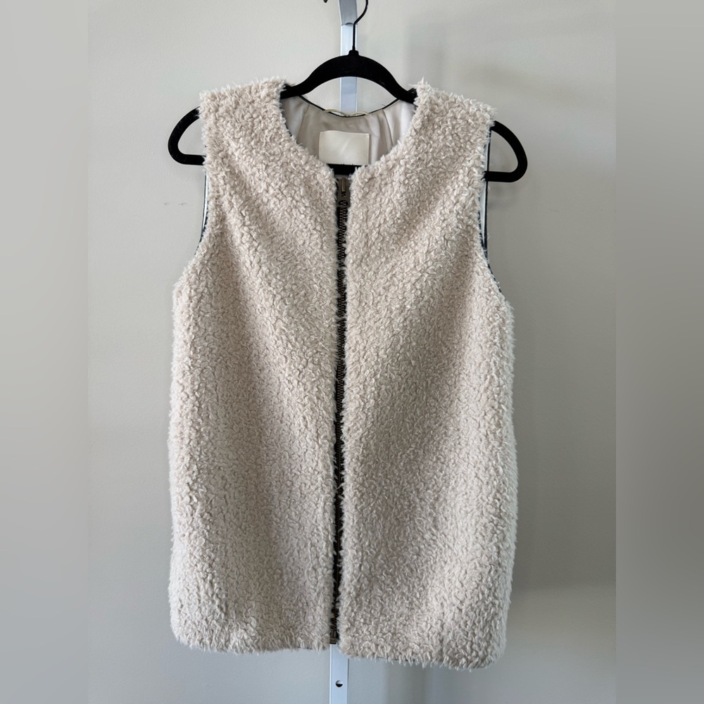 Wilfred Off-White Sherpa Fleece Vest Zip Front Size S Cozy Layering